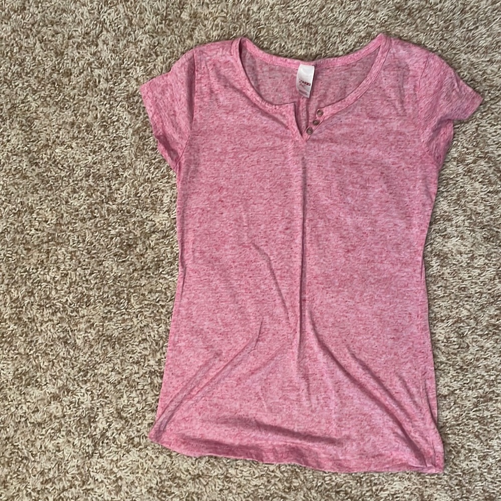 Bongo pink t-shirt; size medium